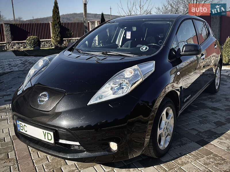 Хэтчбек Nissan Leaf 2014 в Стрые Хэтчбек Nissan Leaf 2014 в Стрые