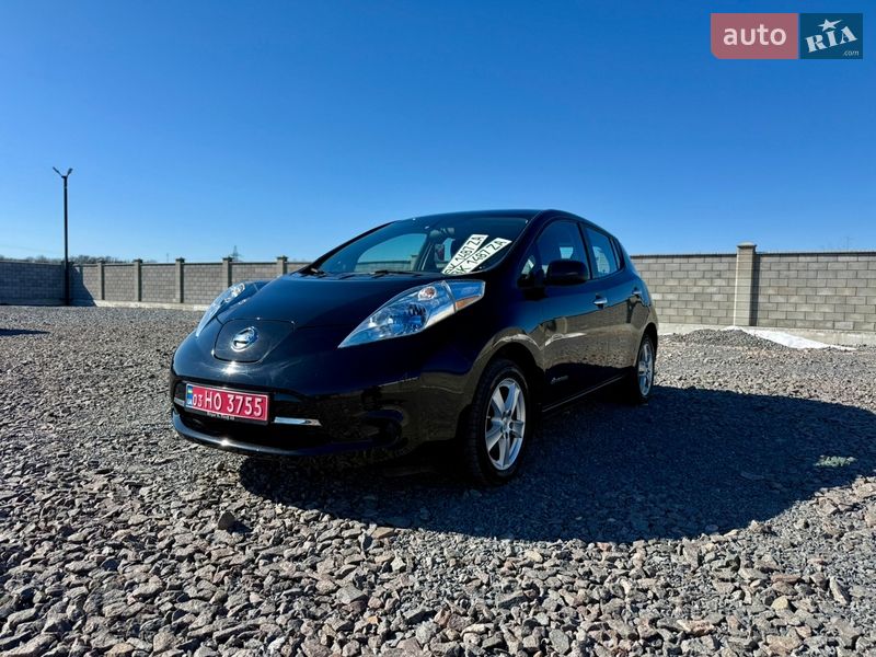 Хэтчбек Nissan Leaf 2014 в Ровно