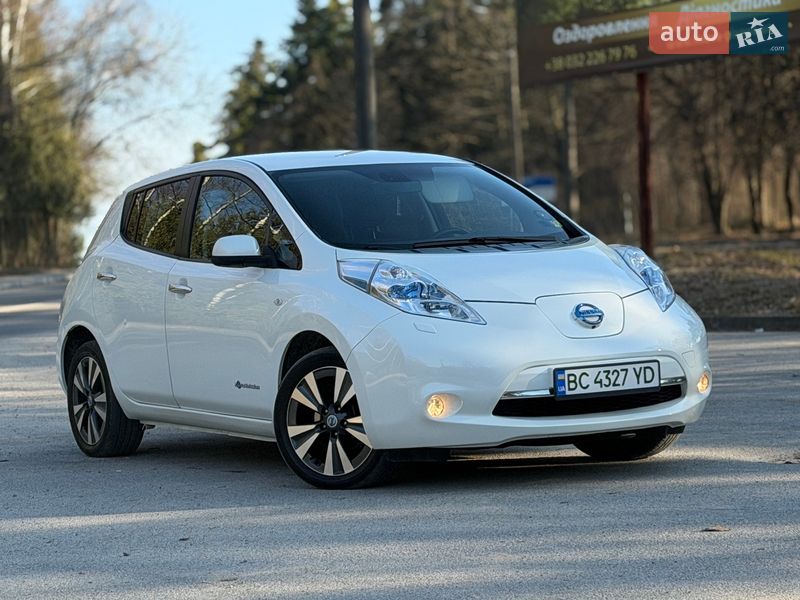 Хэтчбек Nissan Leaf 2013 в Трускавце
