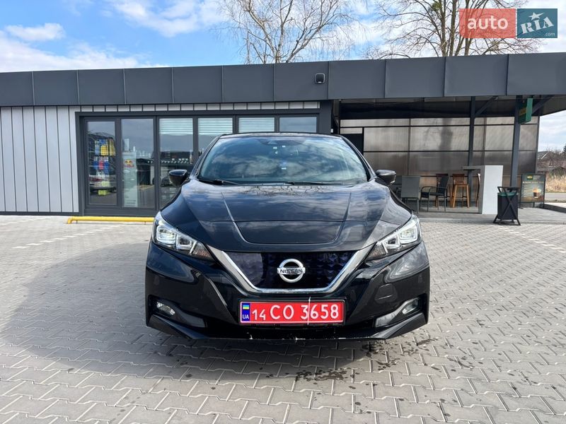 Хетчбек Nissan Leaf 2018 в Володимирі