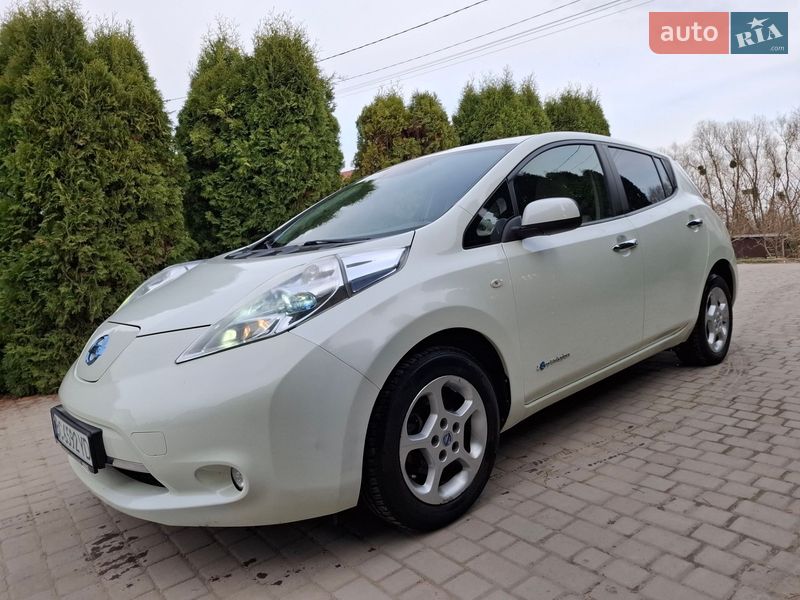 Хэтчбек Nissan Leaf 2013 в Золочеве