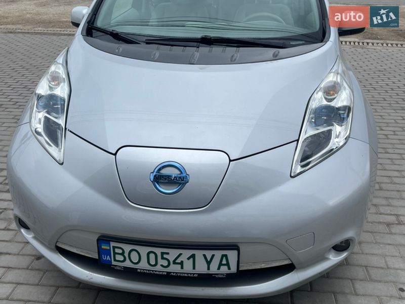 Хэтчбек Nissan Leaf 2013 в Тернополе