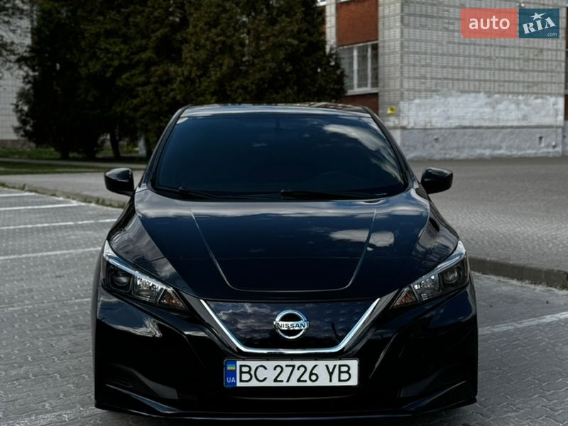 Хэтчбек Nissan Leaf 2019 в Львове