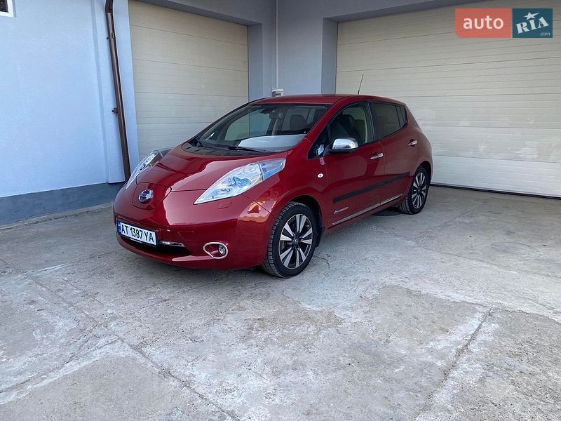 Хетчбек Nissan Leaf 2016 в Снятині
