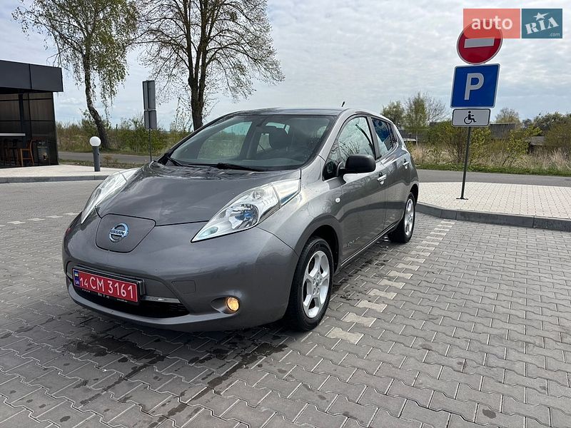 Хетчбек Nissan Leaf 2014 в Володимирі