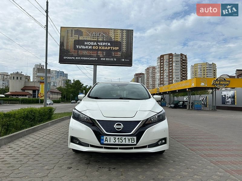 Хэтчбек Nissan Leaf 2018 в Броварах Хэтчбек Nissan Leaf 2018 в Броварах