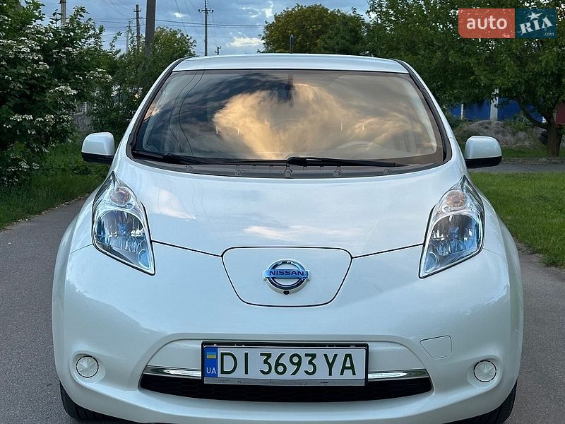 Хэтчбек Nissan Leaf 2013 в Виннице