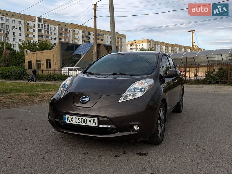 Хэтчбек Nissan Leaf 2015 в Харькове