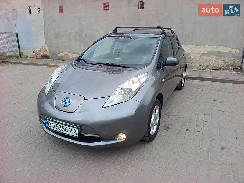 Хэтчбек Nissan Leaf 2015 в Тернополе