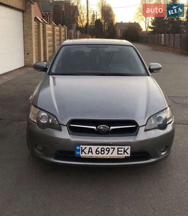Седан Subaru Legacy 2005 в Киеве