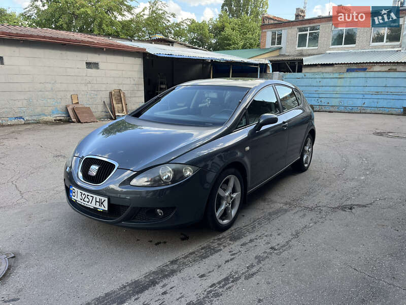 Хэтчбек SEAT Leon 2006 в Харькове