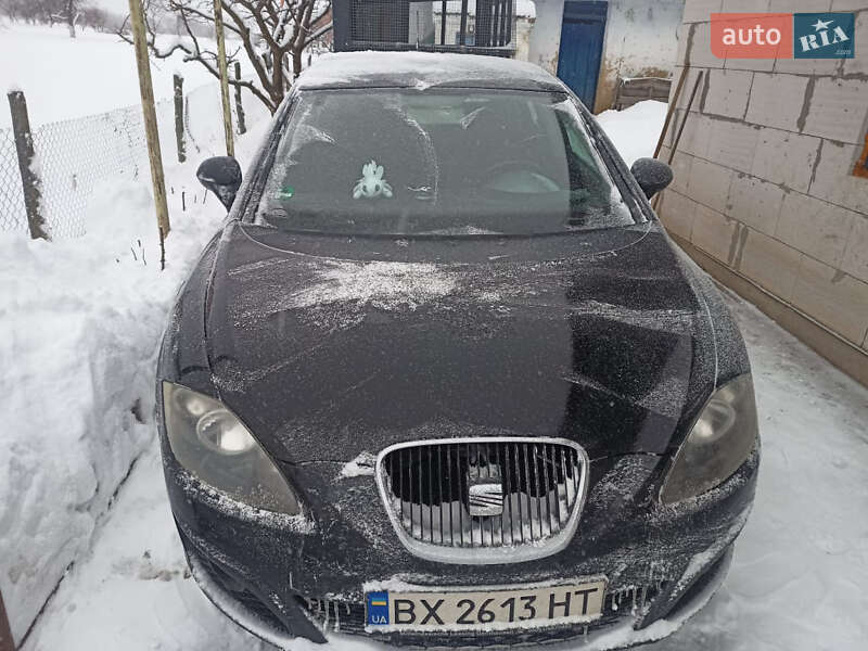 Хэтчбек SEAT Leon 2011 в Хмельницком Хэтчбек SEAT Leon 2011 в Хмельницком