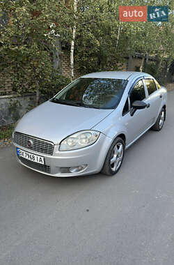 Седан Fiat Linea 2012 в Хмельницькому Седан Fiat Linea 2012 в Хмельницькому