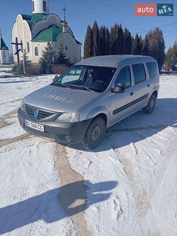 Седан Dacia Logan 2009 в Кременце