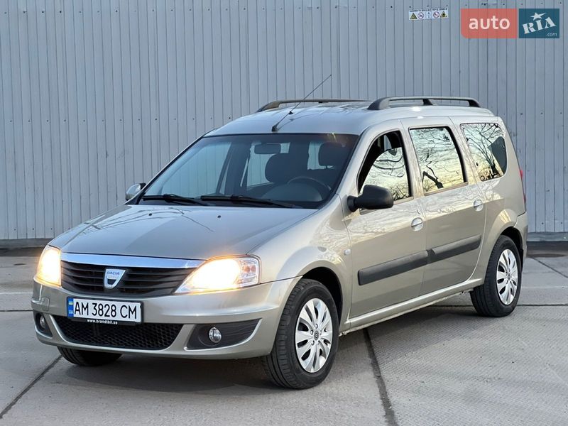 Седан Dacia Logan 2010 в Бердичеве