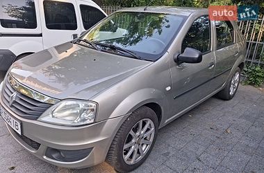Седан Renault Logan 2010 в Одесі