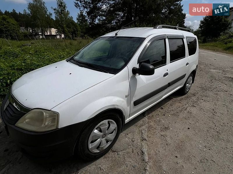 Седан Dacia Logan 2009 в Славуте