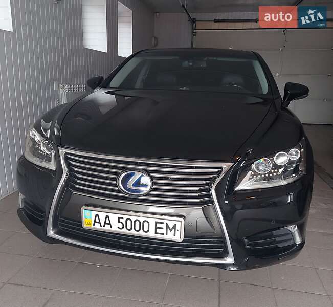 Седан Lexus LS 2014 в Києві Седан Lexus LS 2014 в Києві