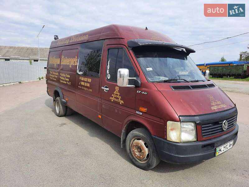 Грузопассажирский фургон Volkswagen LT 2003 в Рокитном