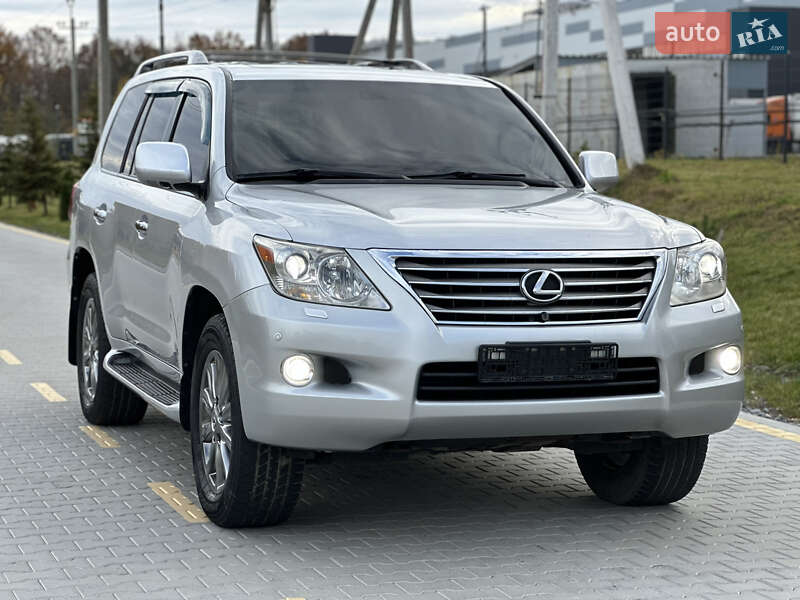 Позашляховик / Кросовер Lexus LX 2008 в Львові