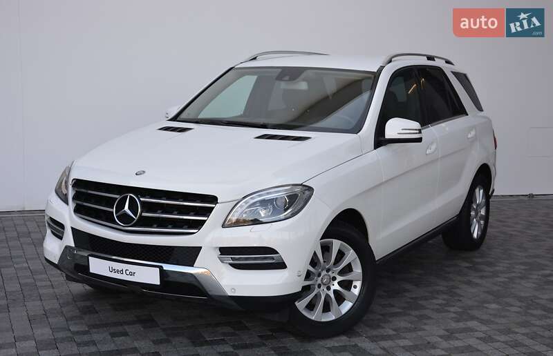 Внедорожник / Кроссовер Mercedes-Benz M-Class 2015 в Киеве