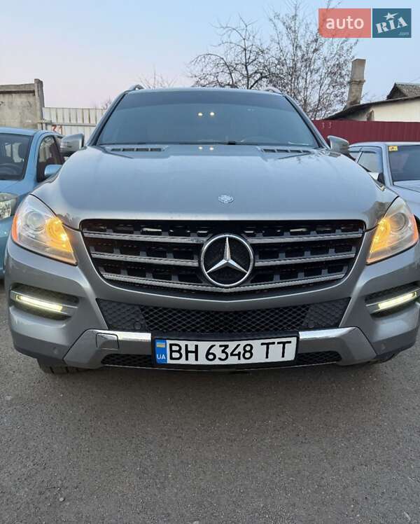 Внедорожник / Кроссовер Mercedes-Benz M-Class 2013 в Одессе