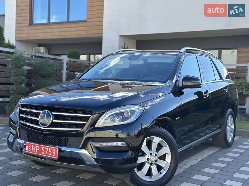 Позашляховик / Кросовер Mercedes-Benz M-Class 2012 в Стрию Позашляховик / Кросовер Mercedes-Benz M-Class 2012 в Стрию