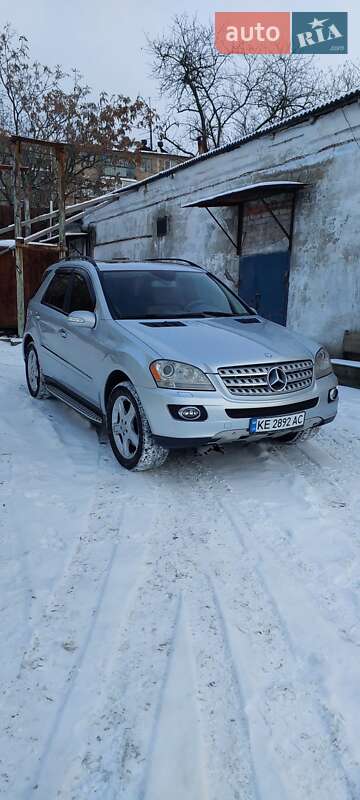 Внедорожник / Кроссовер Mercedes-Benz M-Class 2008 в Днепре