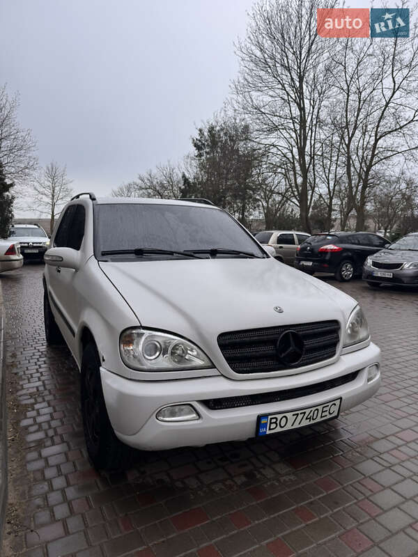 Внедорожник / Кроссовер Mercedes-Benz M-Class 2003 в Краматорске