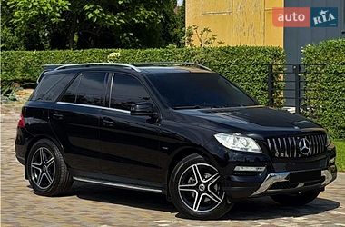 Внедорожник / Кроссовер Mercedes-Benz M-Class 2013 в Днепре