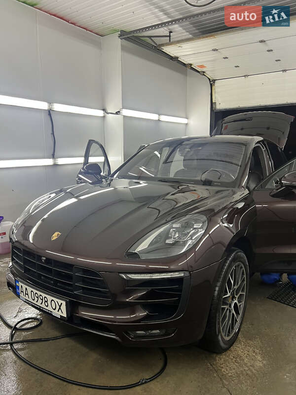 Внедорожник / Кроссовер Porsche Macan 2016 в Киеве