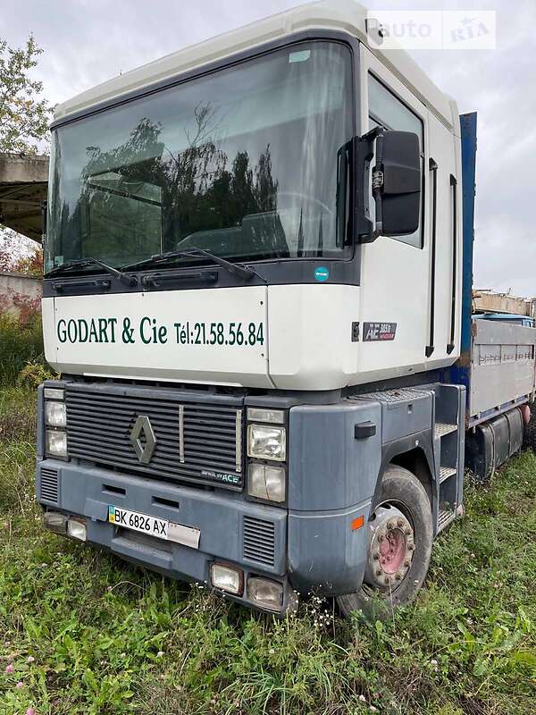 Тентованый Renault Magnum 1997 в Ровно Тентованый Renault Magnum 1997 в Ровно