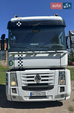 Тягач Renault Magnum 2012 в Нововолынске