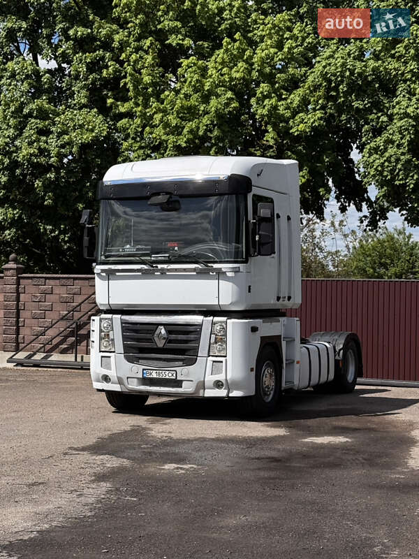 Тягач Renault Magnum 2012 в Ровно