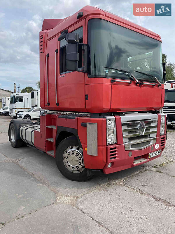 Тягач Renault Magnum 2004 в Чернигове