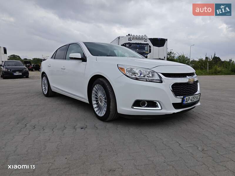 Седан Chevrolet Malibu 2015 в Запорожье