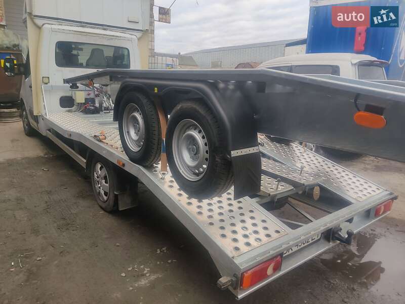 Автовоз Renault Master 2015 в Рівному Автовоз Renault Master 2015 в Рівному