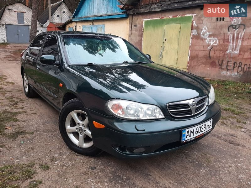 Седан Nissan Maxima 2000 в Житомире