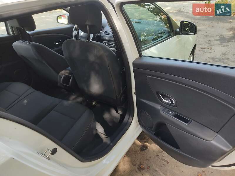 Универсал Renault Megane 2013 в Черновцах Универсал Renault Megane 2013 в Черновцах