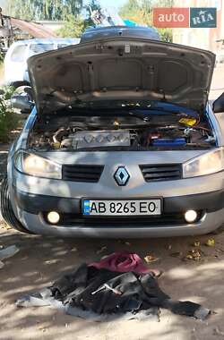 Седан Renault Megane 2004 в Староконстантинове