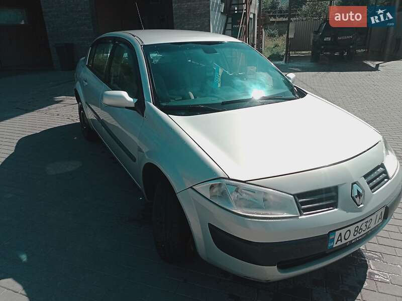 Седан Renault Megane 2008 в Рахові