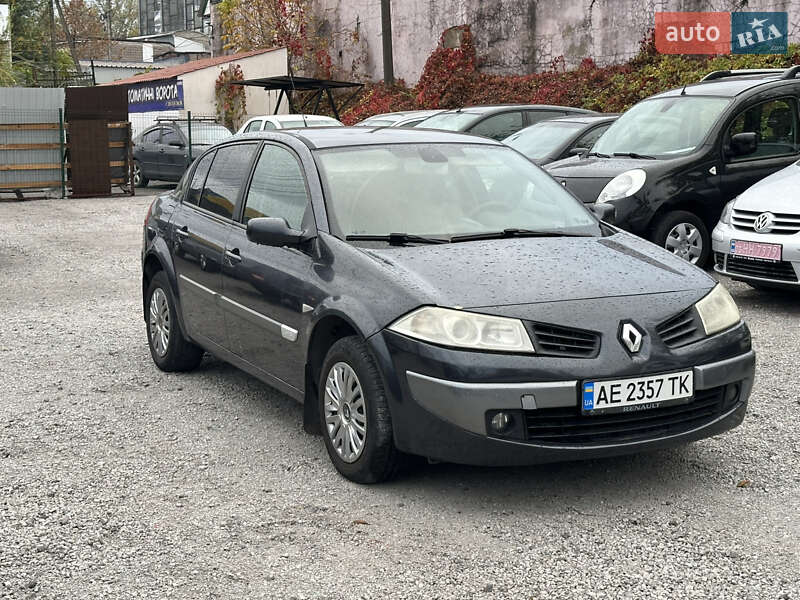 Седан Renault Megane 2006 в Каменском Седан Renault Megane 2006 в Каменском