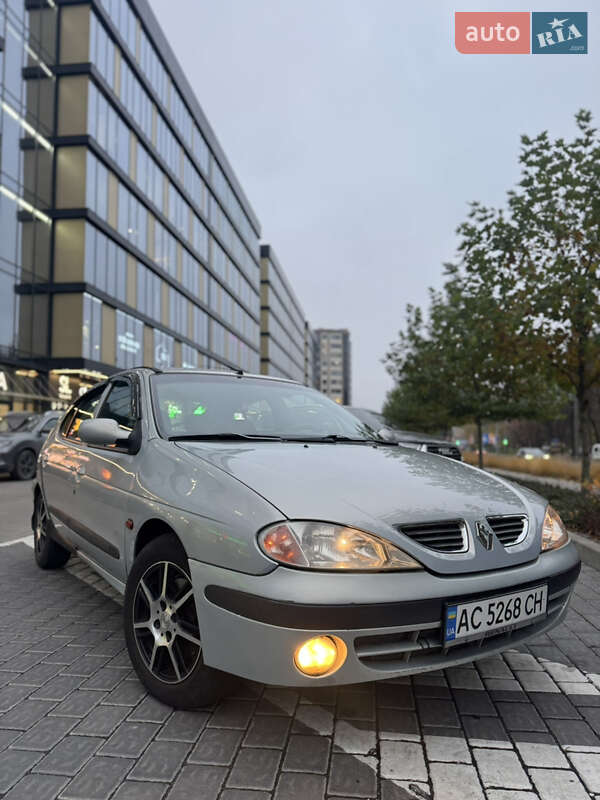 Хэтчбек Renault Megane 2000 в Ровно Хэтчбек Renault Megane 2000 в Ровно