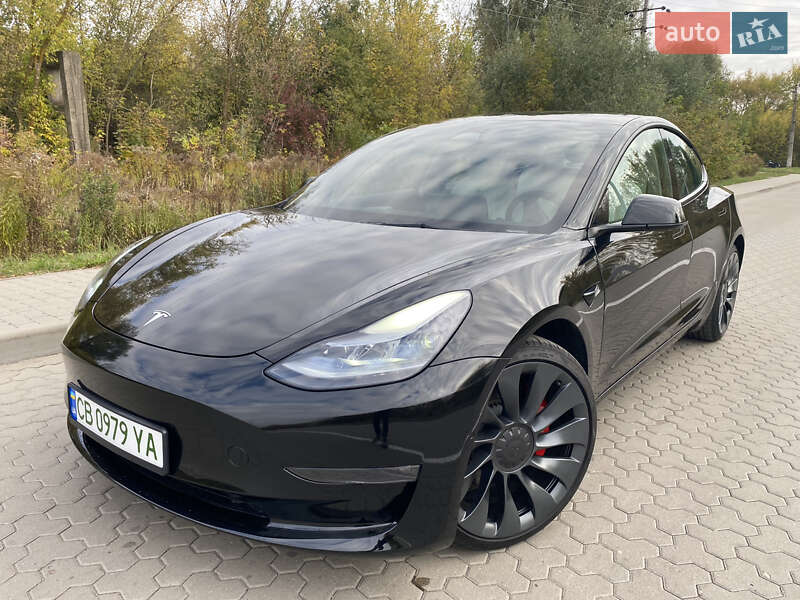 Седан Tesla Model 3 2021 в Киеве