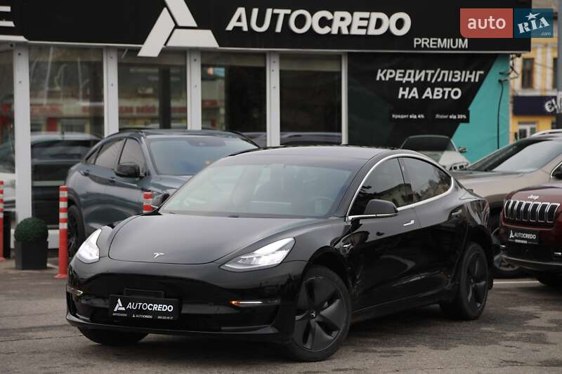 Седан Tesla Model 3 2019 в Харькове