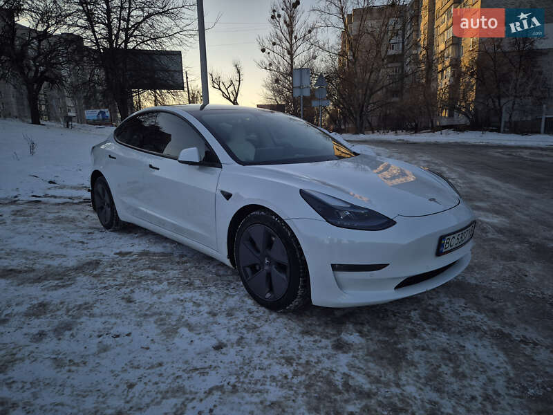 Седан Tesla Model 3 2021 в Житомире Седан Tesla Model 3 2021 в Житомире