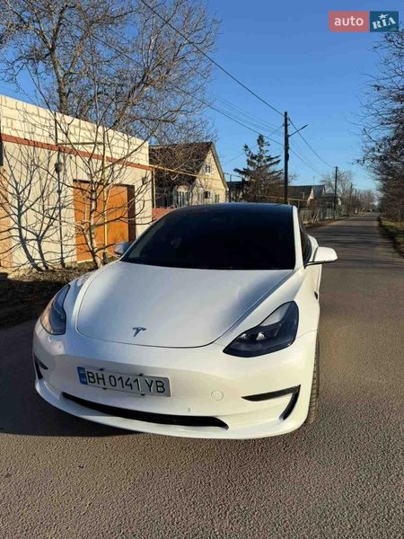 Седан Tesla Model 3 2022 в Одесі