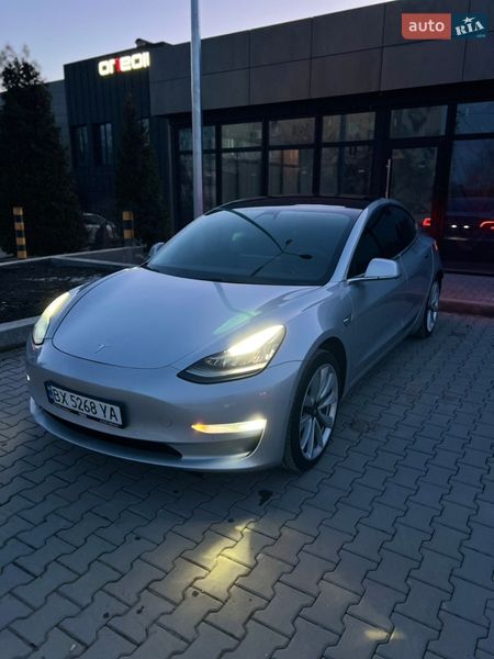 Седан Tesla Model 3 2018 в Кам'янець-Подільському