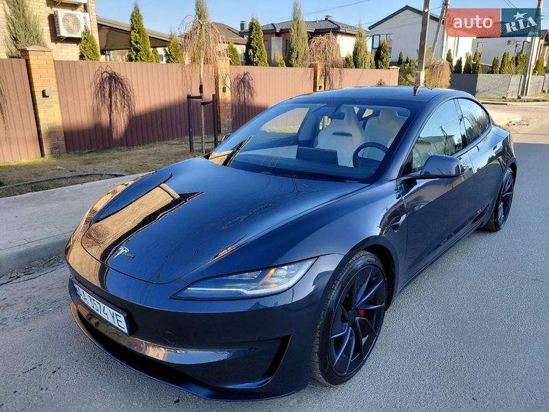 Седан Tesla Model 3 2024 в Киеве