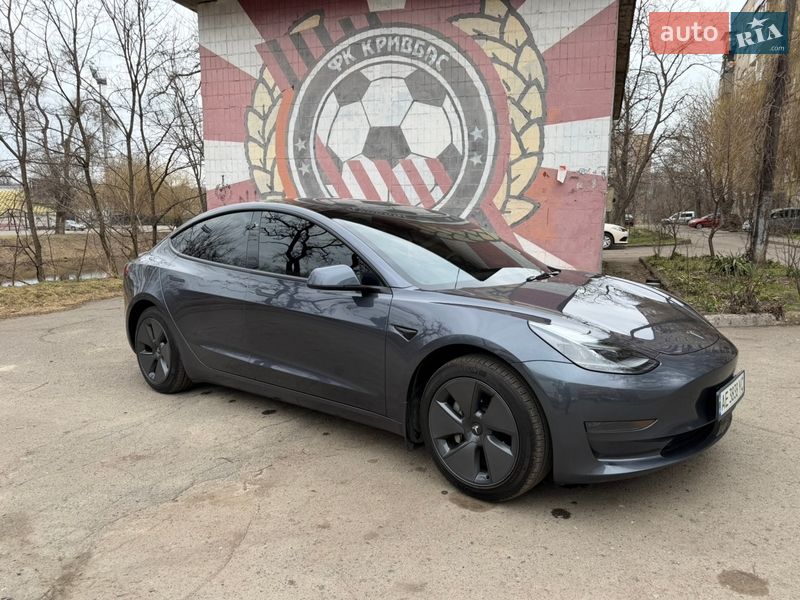 Седан Tesla Model 3 2023 в Кривом Роге Седан Tesla Model 3 2023 в Кривом Роге